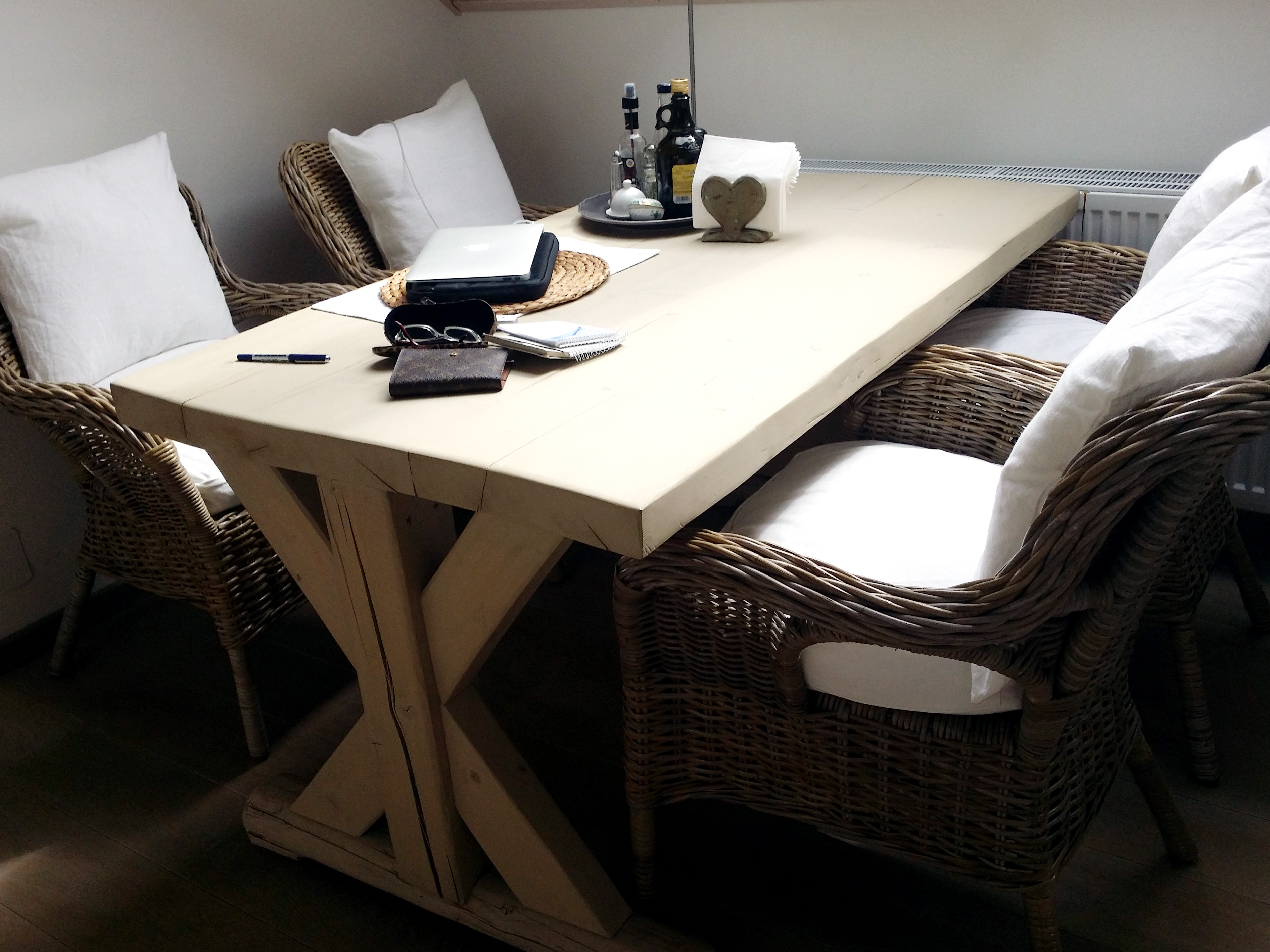 Ebédlő asztal Ebédlő asztal