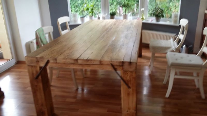 Ebédlő asztal Ebédlő asztal