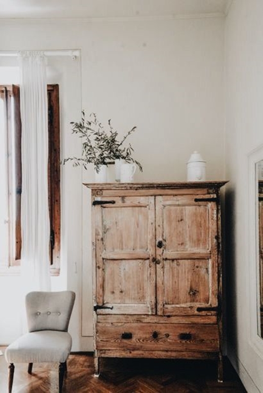 Koptatott komód Koptatott komód