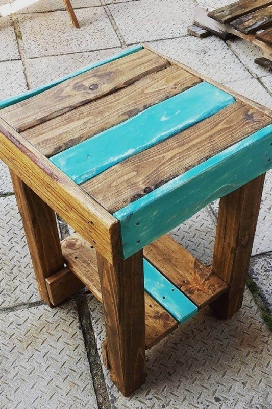 Szék színesitve Szék színesitve