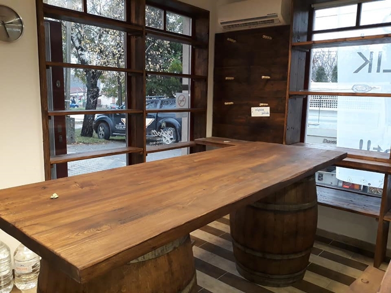 Nagykovácsi bor üzlet VI. Nagykovácsi bor üzlet VI.