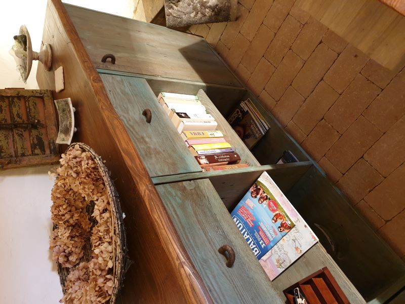 Komód részlet Komód részlet