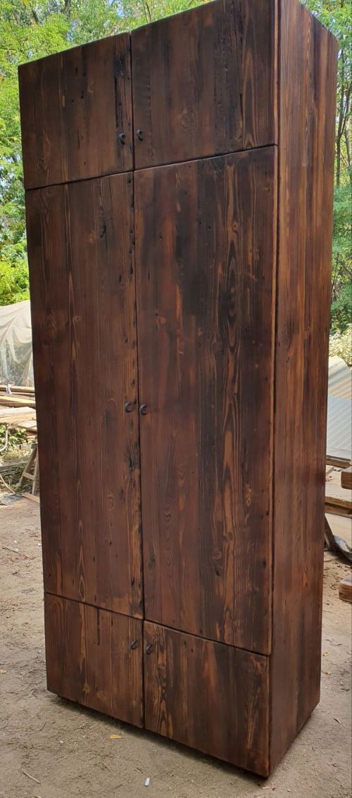 RUHÁS SZEKRÉNY RUHÁS SZEKRÉNY