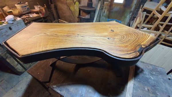 SZILFA BETÉTES DOHÁNYZÓ ASZTAL SZILFA BETÉTES DOHÁNYZÓ ASZTAL